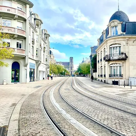 Oasis Marocaine Avec Terrasse Privee Apartment Reims